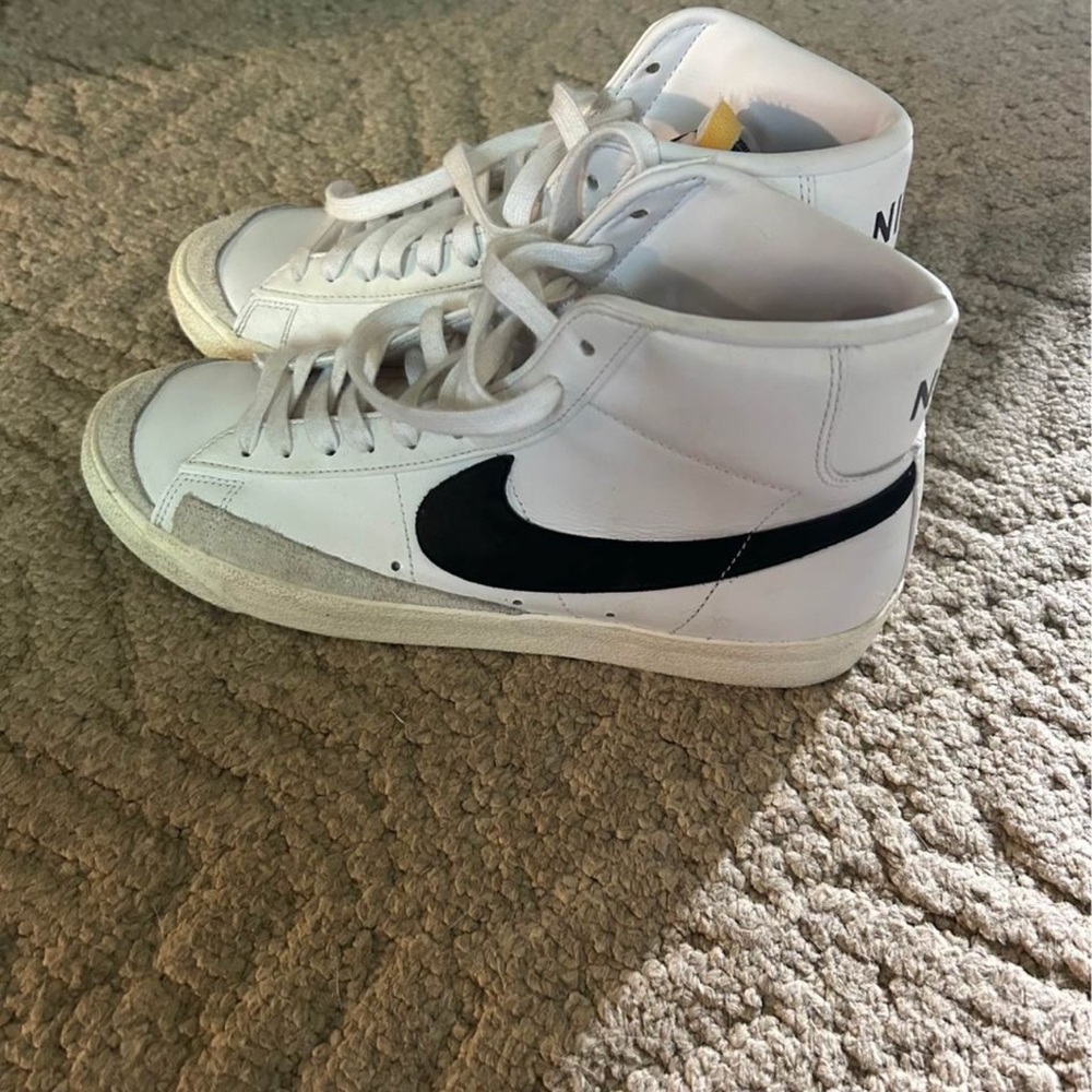 Men’s Nike Blazers Size 10